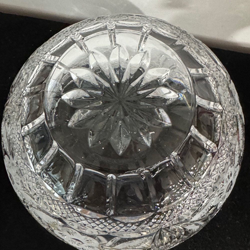 Vintage 8 1/2” Lausitzer Glas Crystal bowl German Democratic Republic (heavy) - Picture 4 of 5